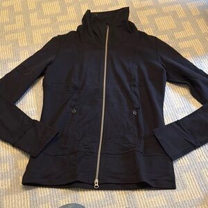 Lululemon Women's Black Jacket - size 8